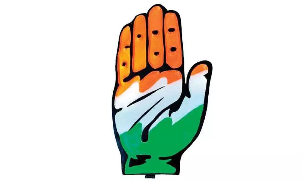 Hyderabad: Congress leaders reach out to the needy