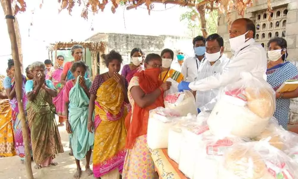 Tirupati: NGOs distribute essentials to tribals in villages