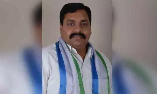 Nellore: Kakani Govardhan Reddy fires on Collector, SP for booking cases on MLA N Prasanna Kumar