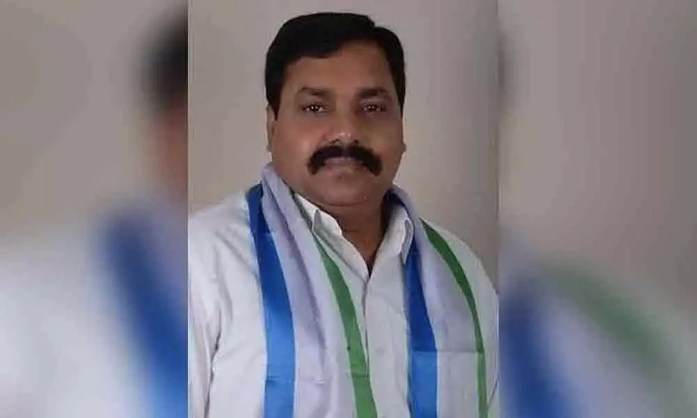 Nellore: Kakani Govardhan Reddy fires on Collector, SP for booking cases on MLA N Prasanna Kumar