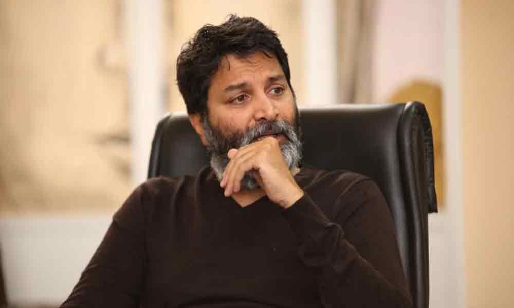 Mahesh Babu has a blockbuster birthday wish for his Guntur Kaaram director  Trivikram Srinivas, posts a cheerful photo with the filmmaker | Telugu News  - The Indian Express