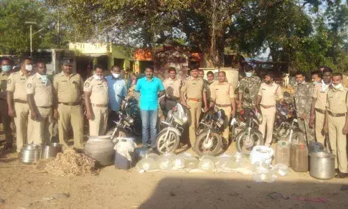 Tirupati: Lockdown turns blessing for bootleggers