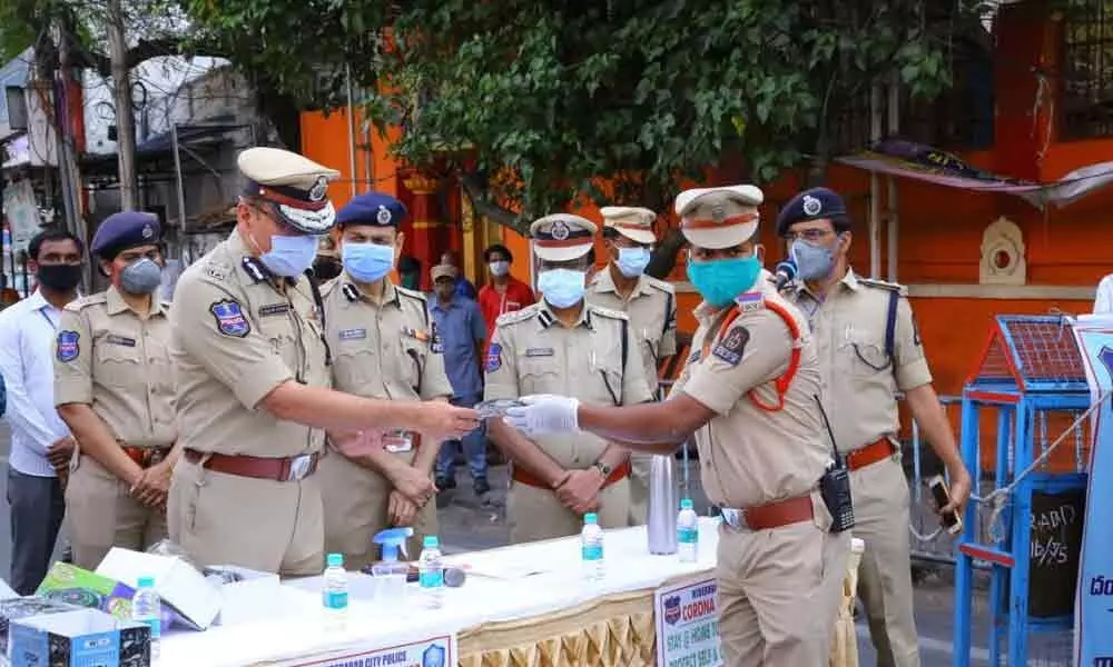 Hyderabad: City police distribute safety glasses to constables