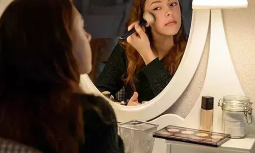 How to sanitise your makeup kit, beauty products