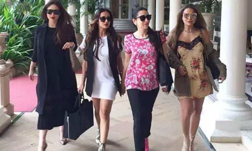 Kareena misses her #GirlGang