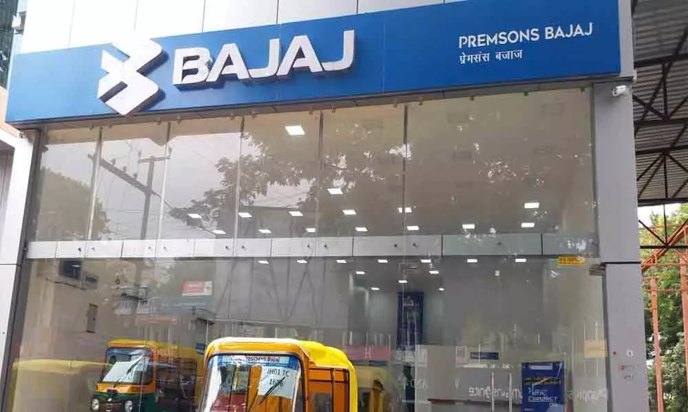 Bajaj Auto to slash salaries if factories remain shut till May 3