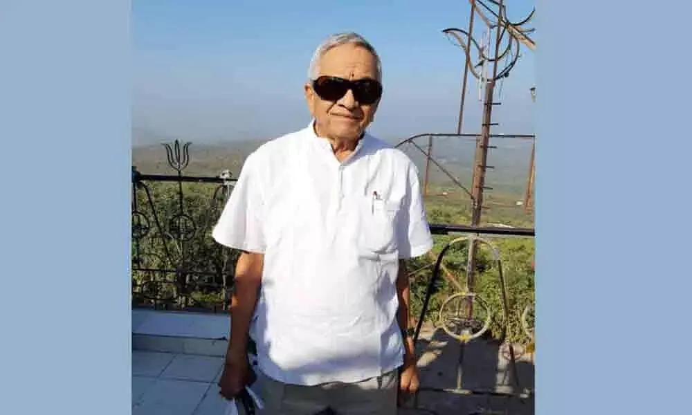 Vijayawada: Ex-Mayor Jandhyala Sankars plea to open wine shops