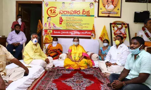 Tirupati: Ex-MLA Sugunamma observes 12-hour fast