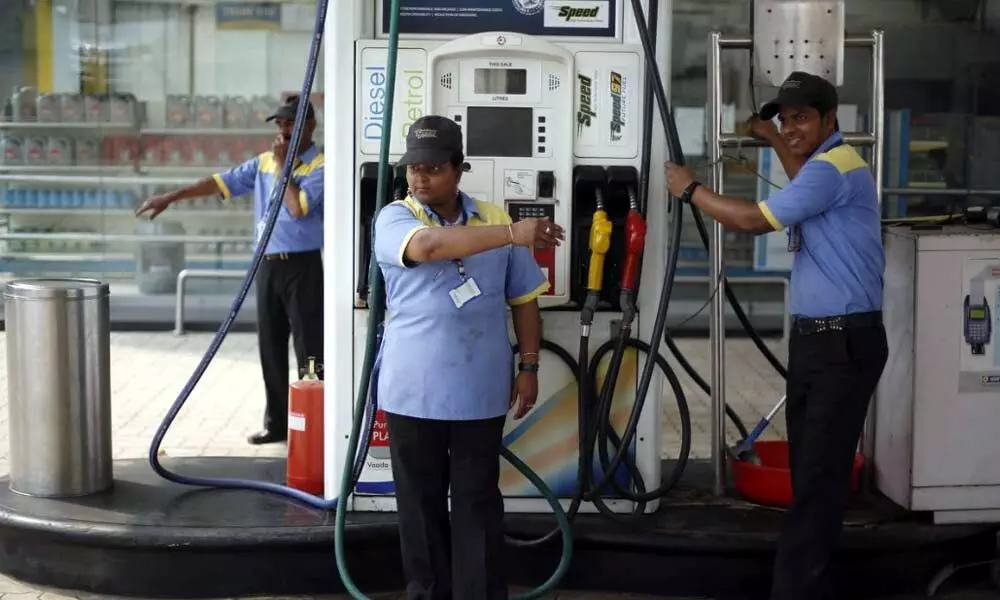 Lockdown cuts Indias fuel demand 50% in first half of April