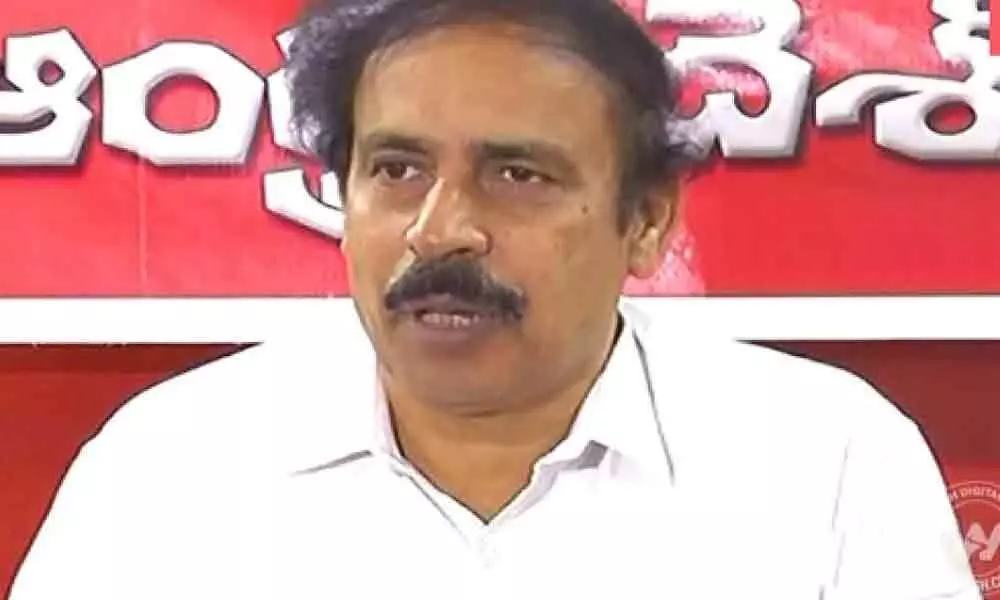 Guntur: State, Central governments urged to pay `10,000 to each poor family