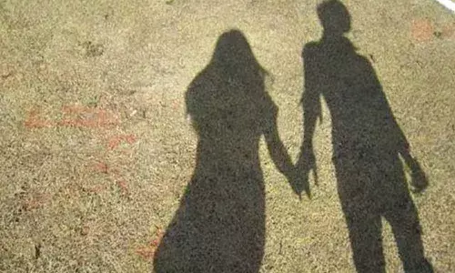 Lovers commit suicide in Guntur