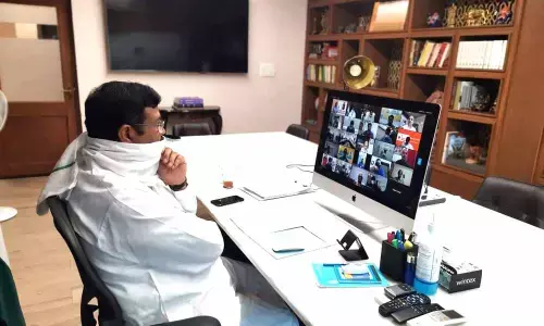 Coronavirus War: PM Modi Lauds Colleagues  Efforts