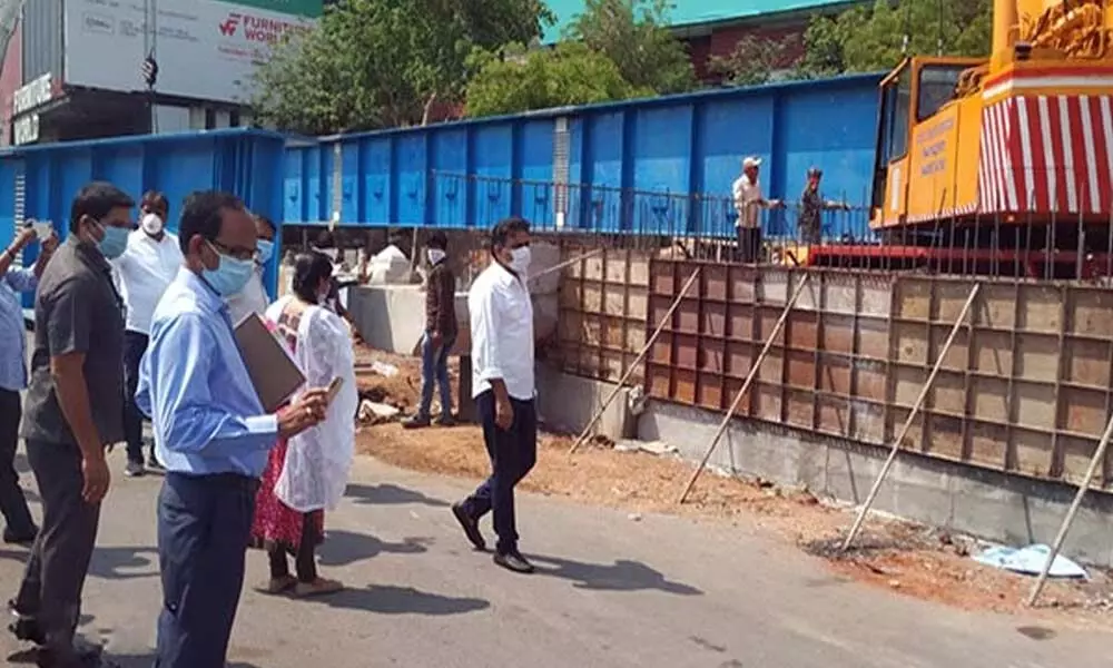 Hyderabad: KTR asks officials to speed-up steel bridge works at Panjagutta