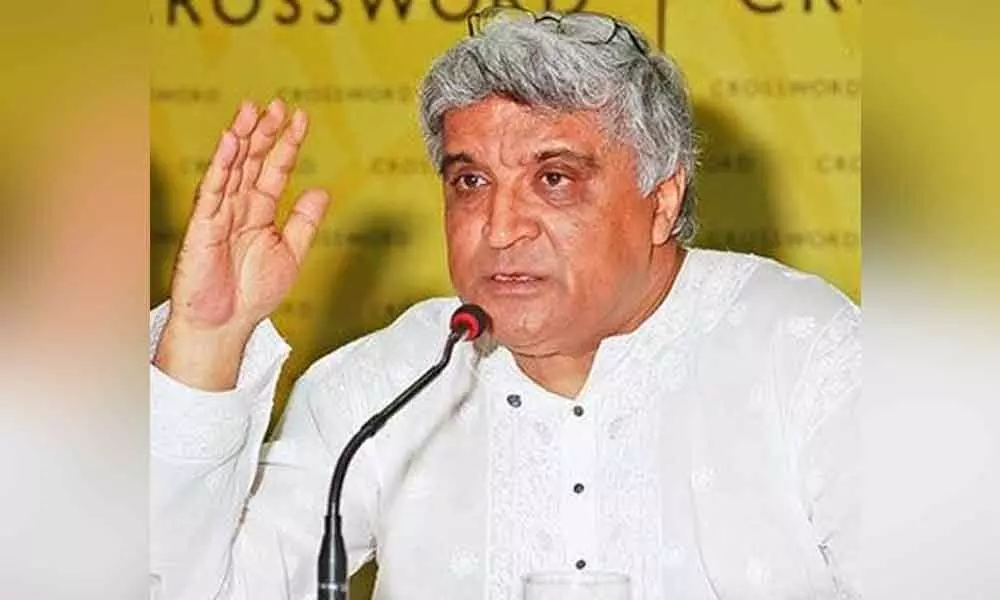 Stand together in time of crisis: Javed Akhtar