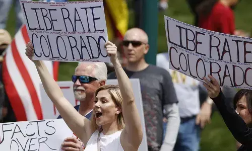 United States coronavirus death toll surpasses 41,000