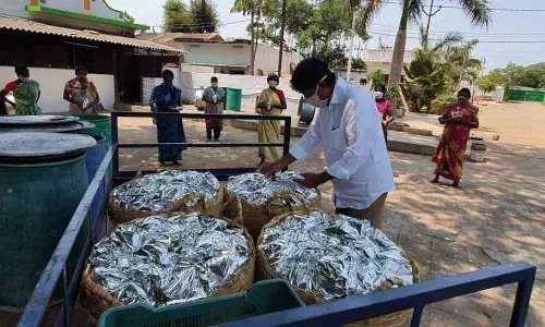 Vizianagaram: Khadar Baba Darga, a hope for destitute, as it is feeding poor everyday during lockdown