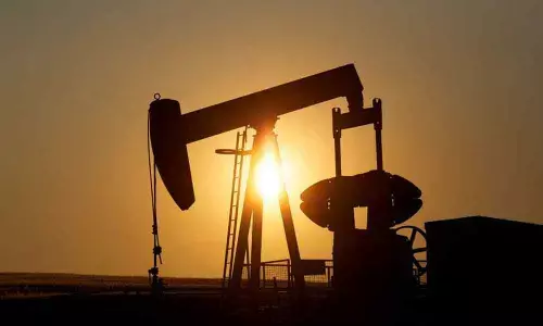 Oil crashes, ends negative for the first time in history