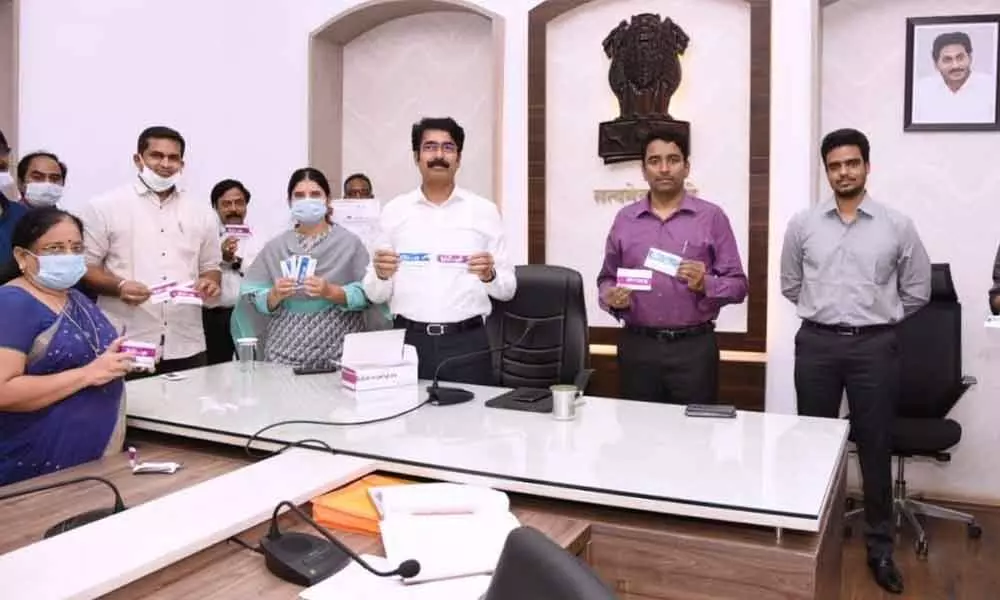 Kakinada: Collector D Muralidhar Reddy launches corona rapid test kits