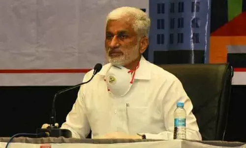 Andhra Pradesh: Kanna Lakshminarayana, Vijayasai verbal duel hots up