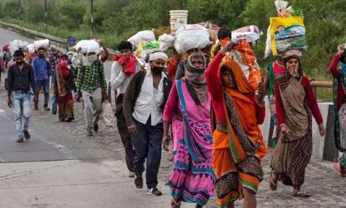 Kakinada: 3,000 migrant workers quarantined in East Godavari district