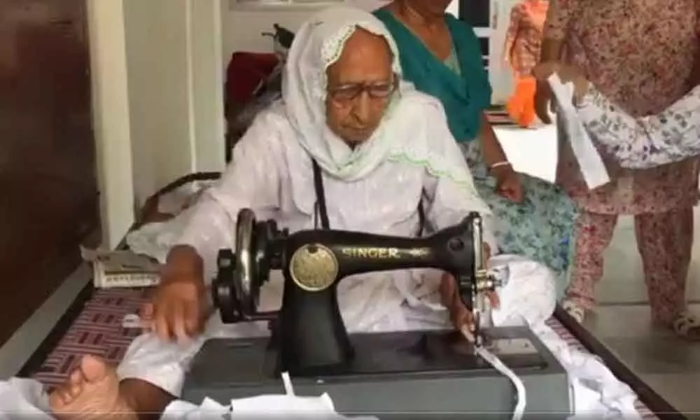 98-year-old woman from Punjab stitches masks