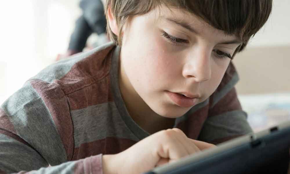 screen-time-for-babies-linked-to-higher-risk-of-autism-like-symptoms