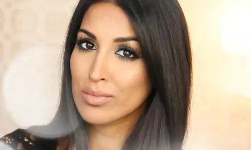 Farah Dhukais Amazing Hair Spray To Own A Shiny Hair…