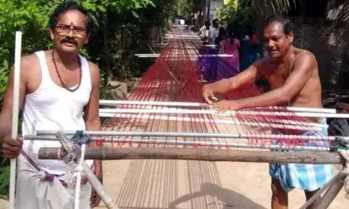 Covid-hit handloom weavers look to Andhra Pradesh government