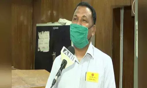 Good Samaritan steps in when man refuses to cremate father