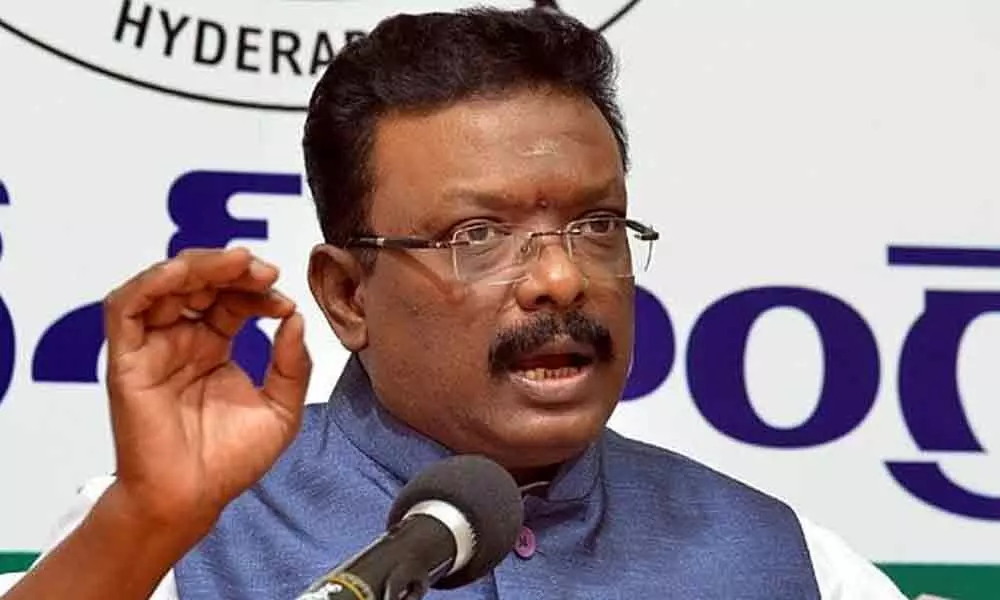 Hyderabad: Address farmer issues immediately, demands Dasoju Sravan
