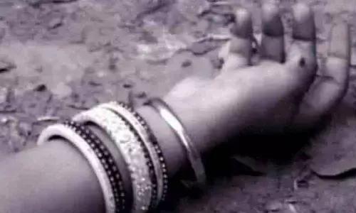 Woman died as car hits tractor in Nellore district