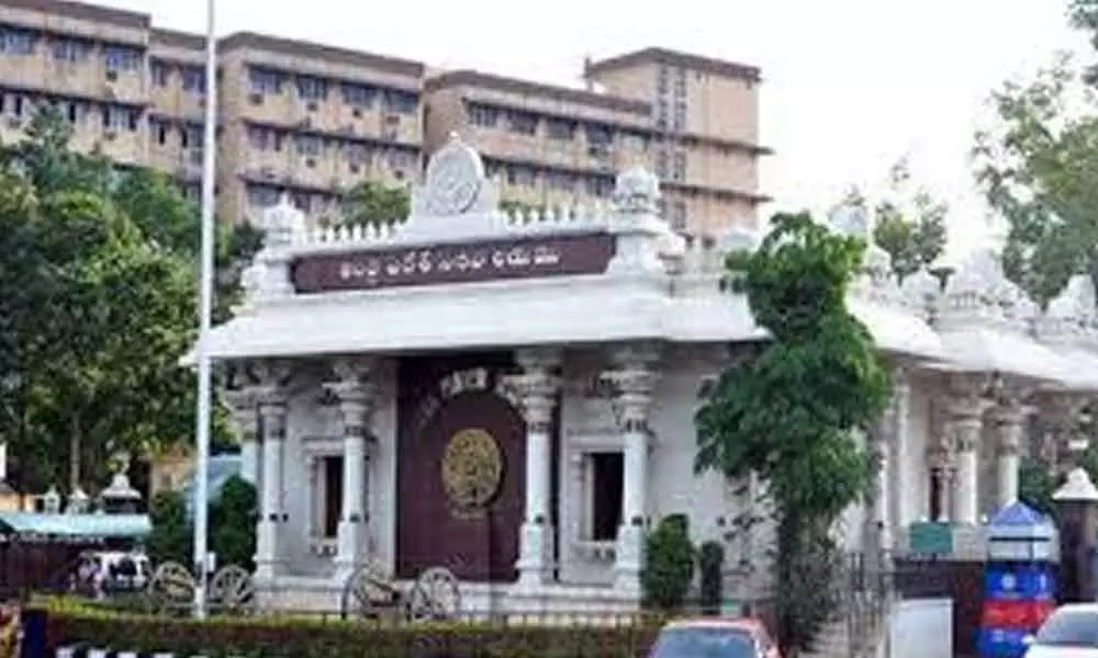 Hyderabad: Convert Secretariat Building into quarantine centre