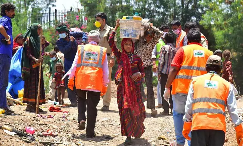 Hyderabad: GHMC relocates 300 migrant labourers