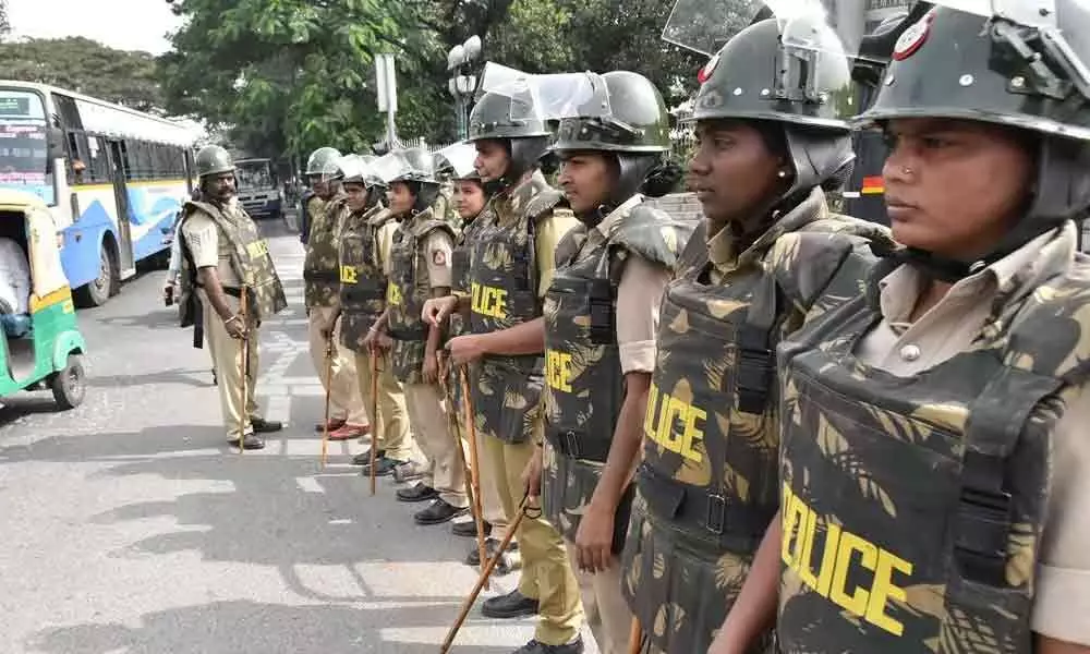 Bengaluru police probe rioters links