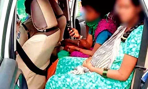 High Court asks Centre, Delhi govt to ensure pregnant women face no barriers during lockdown