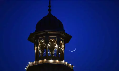 Devouts begin holy month with prayers at home in Telangana