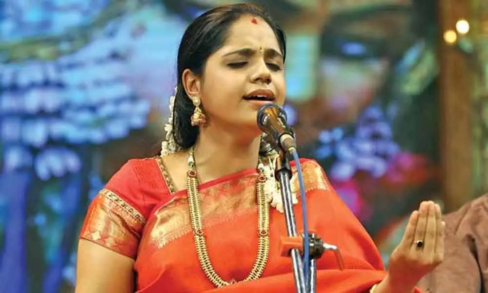 Saindhavi Recreates S Janakis Senthoora Poove Magic