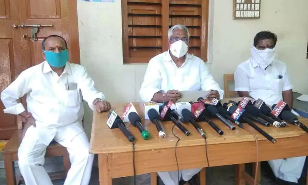 Telangana: Fix `7,000 MSP for turmeric, MLC Jeevan Reddy demands