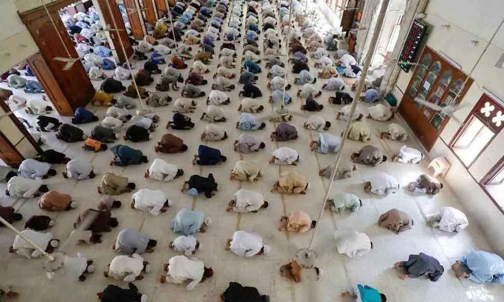 Mosques are infection hotspots: Pakistan doctors