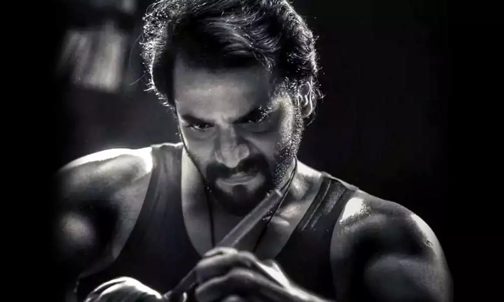 This Kannada Actor Sweats it Out With Different Kind Of Workout