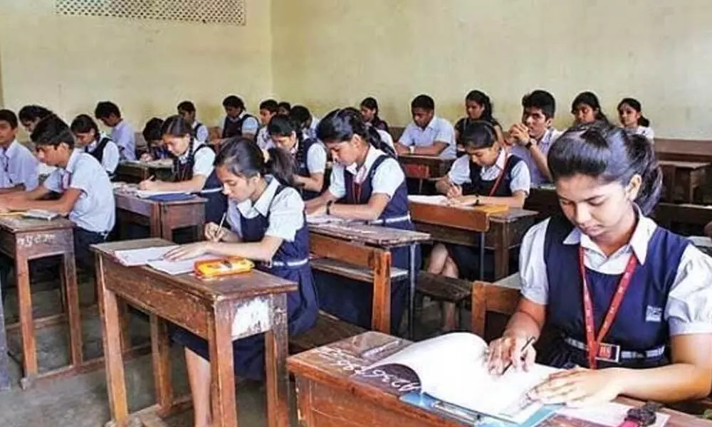 Andhra Pradesh: Parents asked to choose medium of instruction
