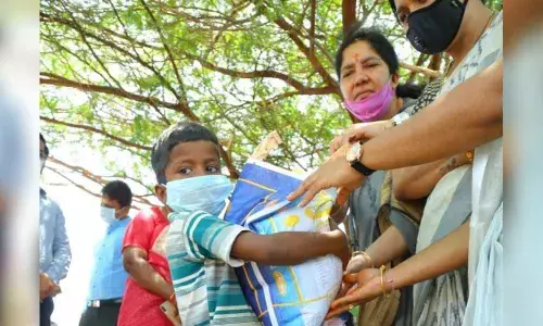 Mulugu: Focus on farmers, migrant workers says Satyavathi Rathod