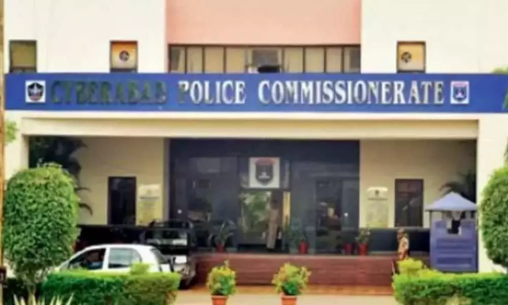 Shadnagar SI faces corruption charges, higher officials inquires attaches to Hyderabad commissionerate