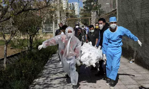 700 die in Iran drinking corona cure alcohol