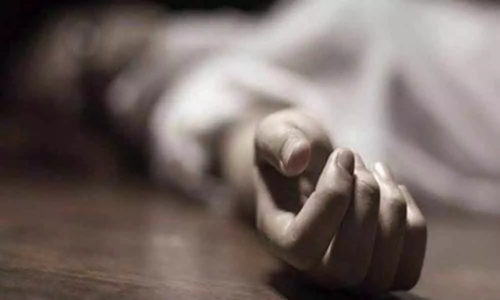 Railway employee under quarantine commits suicide in Uttar Pradesh