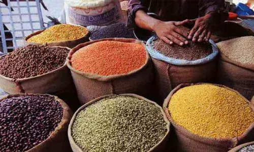 Essential commodities distributed to poor, migrant workers in Narayanpet