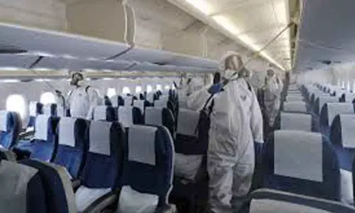 Face masks must: 3 US airlines