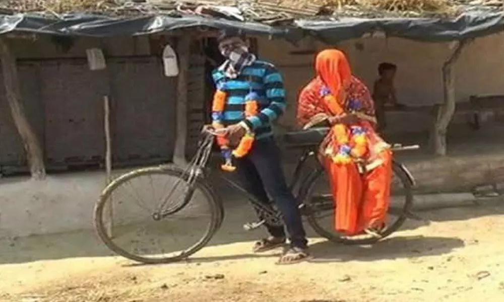Uttar Pradesh man cycles 100 km to marry, rides with bride on way back