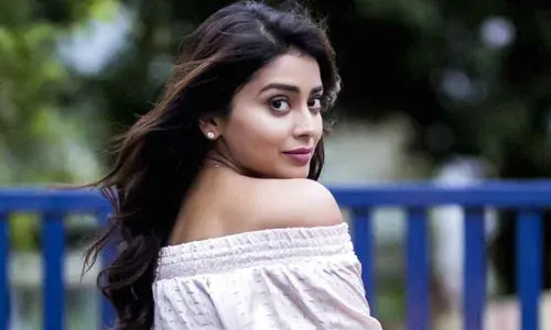 Shriya Saran to raise funds for Covid-19 cause
