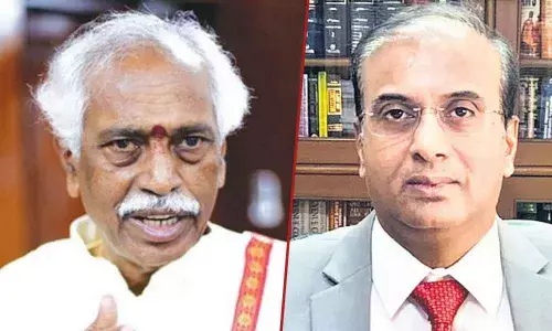Himachal Pradesh Governor Bandaru Dattatraya greets Justice Vijaysen Reddy